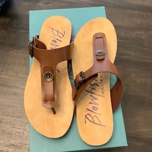 Blowfish Greco Thong Flip Flop Sandals - NWT